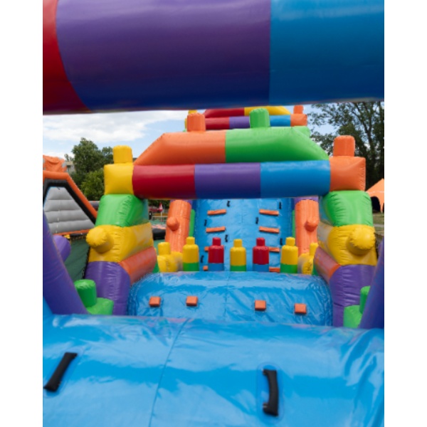 Inflatable obstacle course Colorful Blocks - 15 m