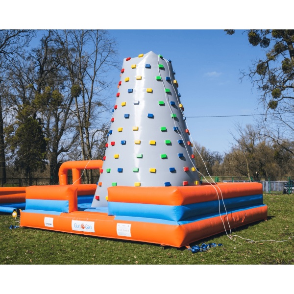 Inflatable climbing wall 6 m