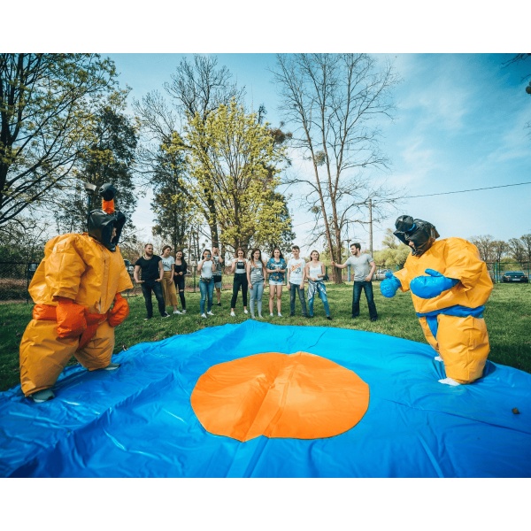 SUMO suits for adults with mat