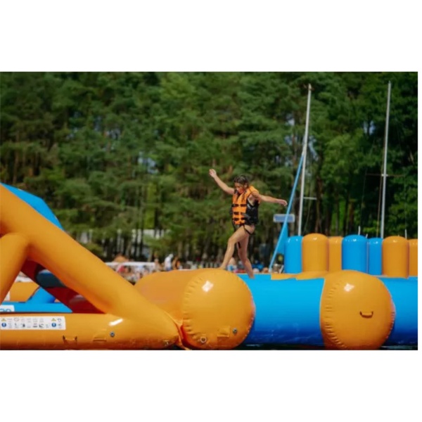 Inflatable water park Eta (19 x 13 m)
