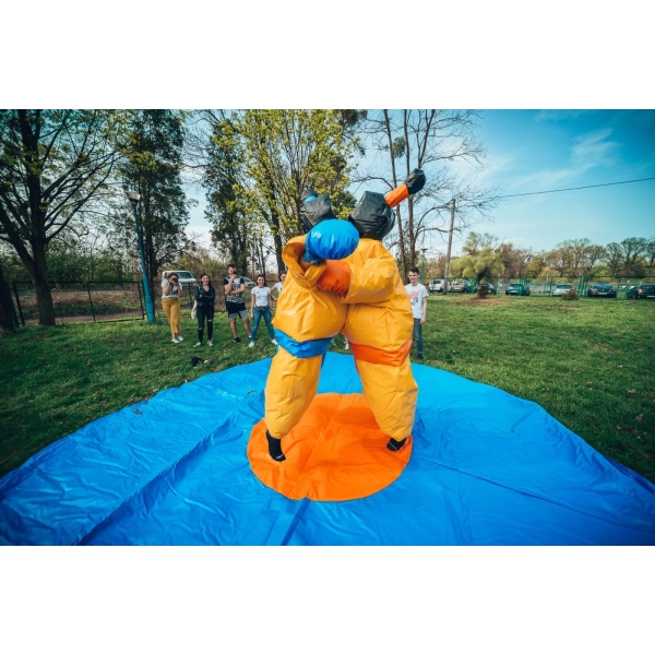 SUMO costumes for children including mats